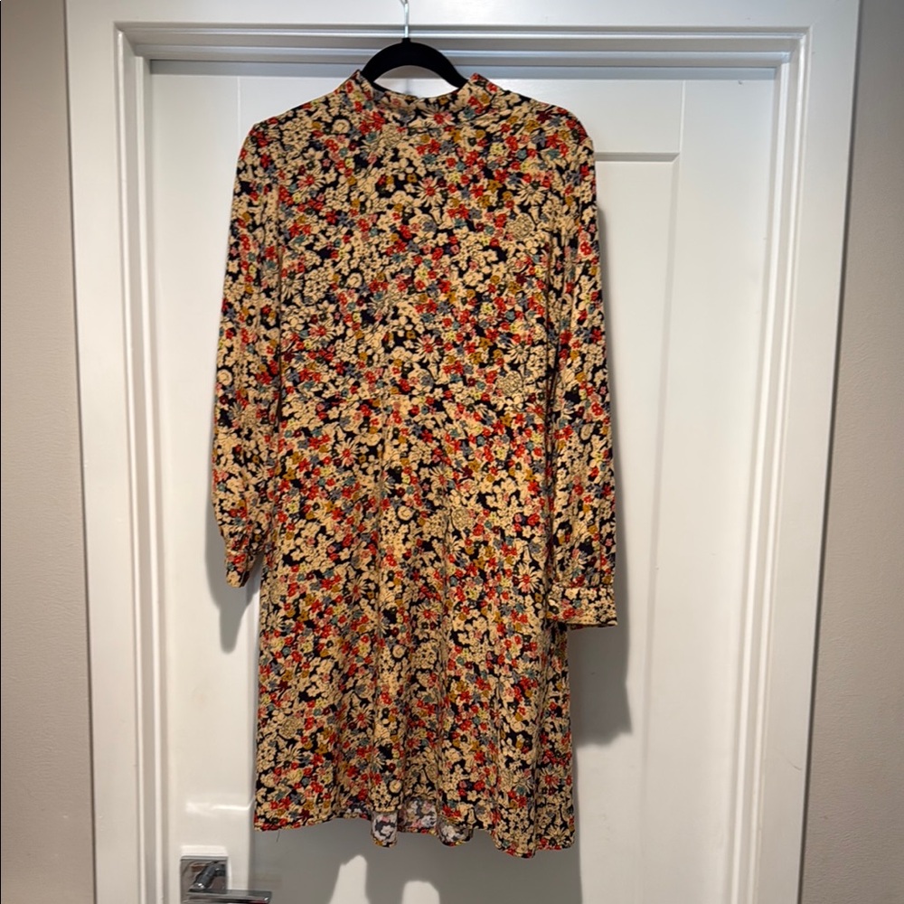 Chelsea & Theodore Floral Shift Dress